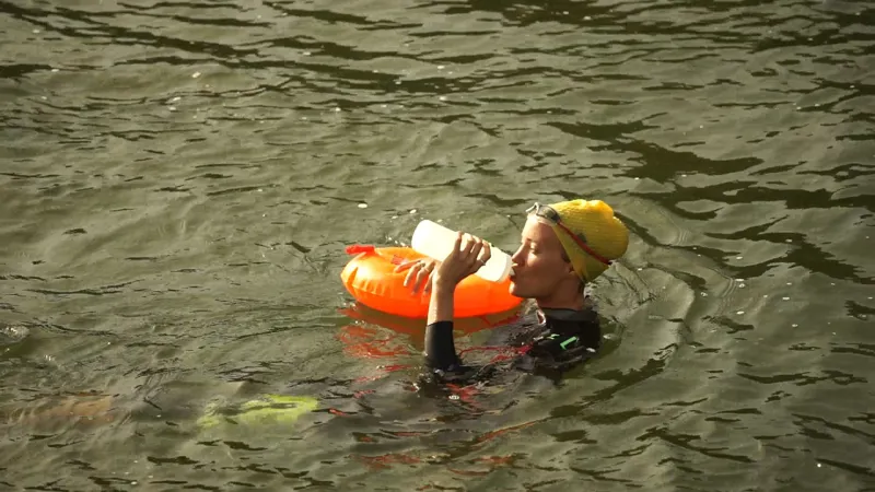 Swim Secure Hydration Float-3