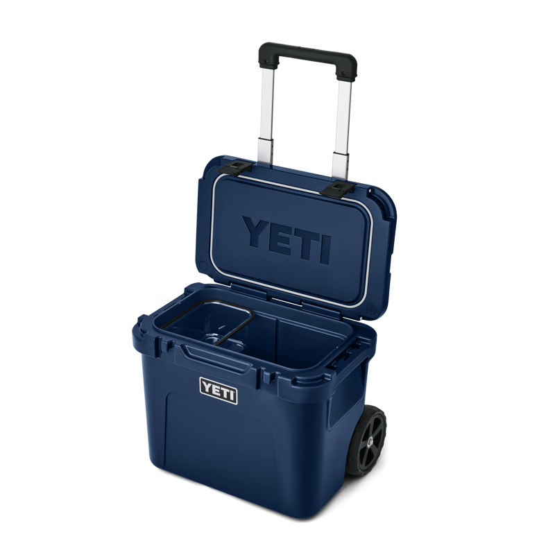 Yeti Roadie 32 Wheeled Cool Box - Navy-5