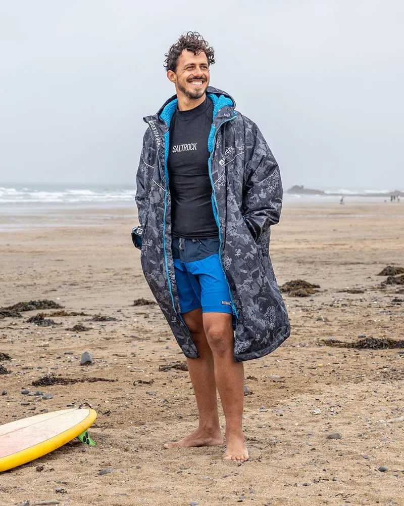 Saltrock Men's Digicamo Four Seasons Change Robe - Black-5