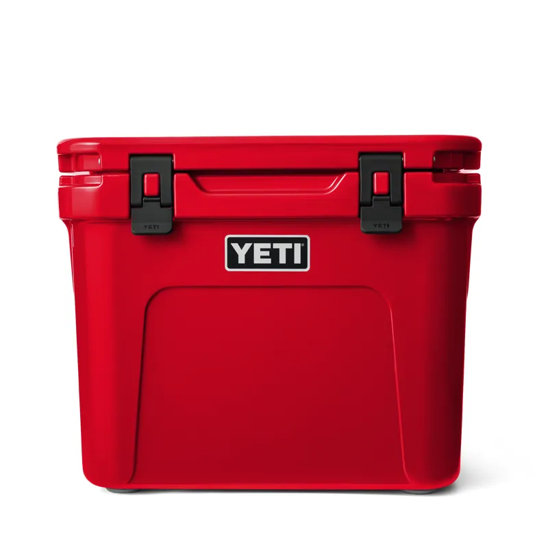 Yeti Roadie 32 Wheeled Cool Box - Rescue Red