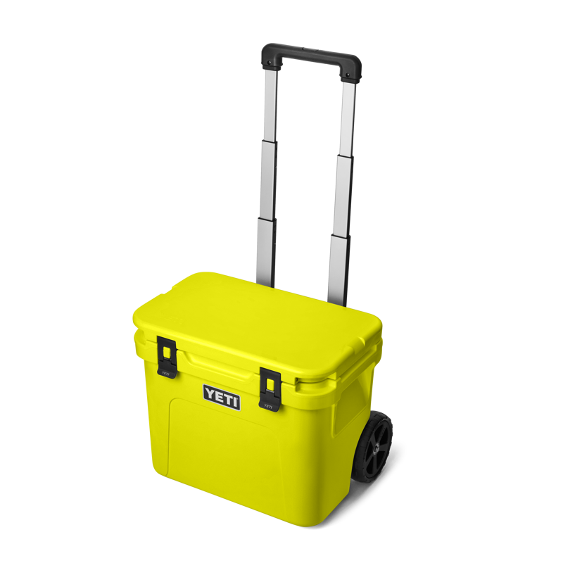 Yeti Roadie 32 Wheeled Cool Box - Firefly Yellow-4