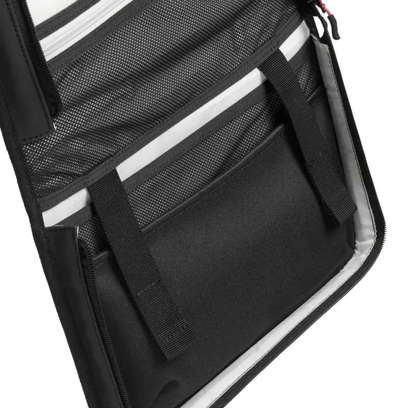 Musto Washbag - Black-4