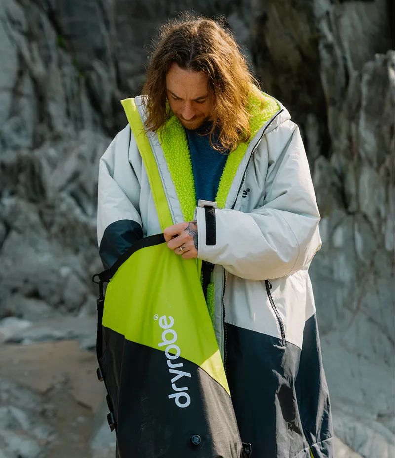 Dryrobe Compression Bag - Black/Lime-3