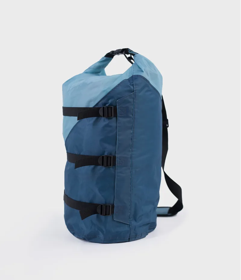 Dryrobe Compression Bag - Blue/Light Blue-3