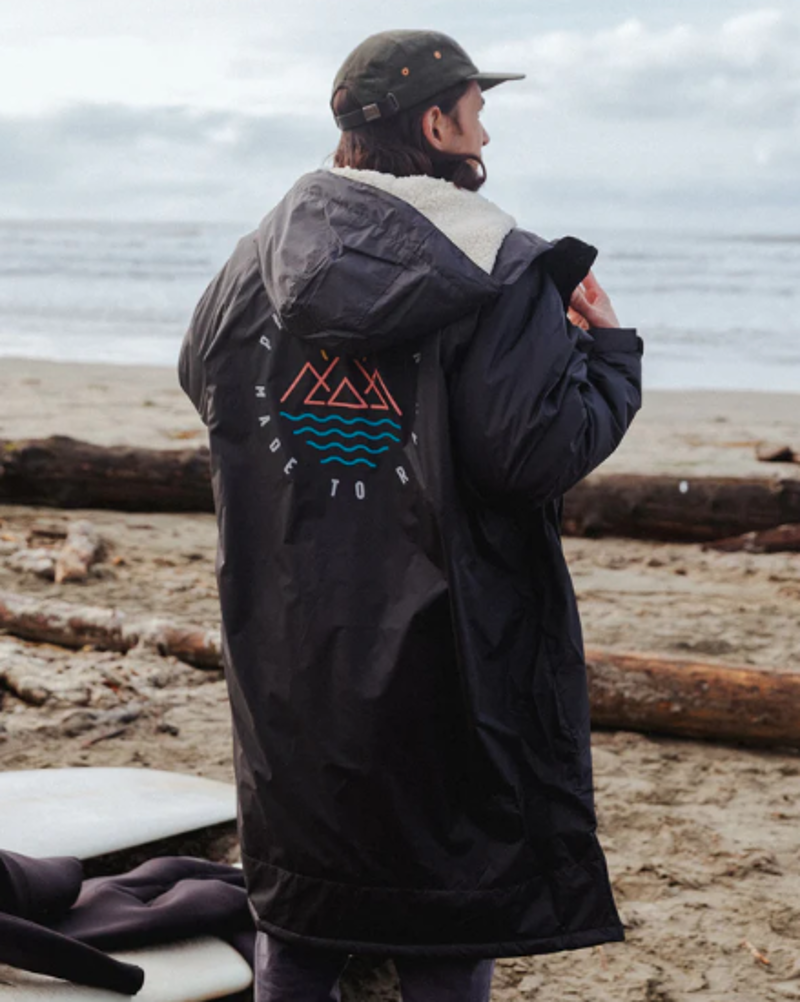 Passenger Escapism Sherpa Lined Change Robe - Black-2