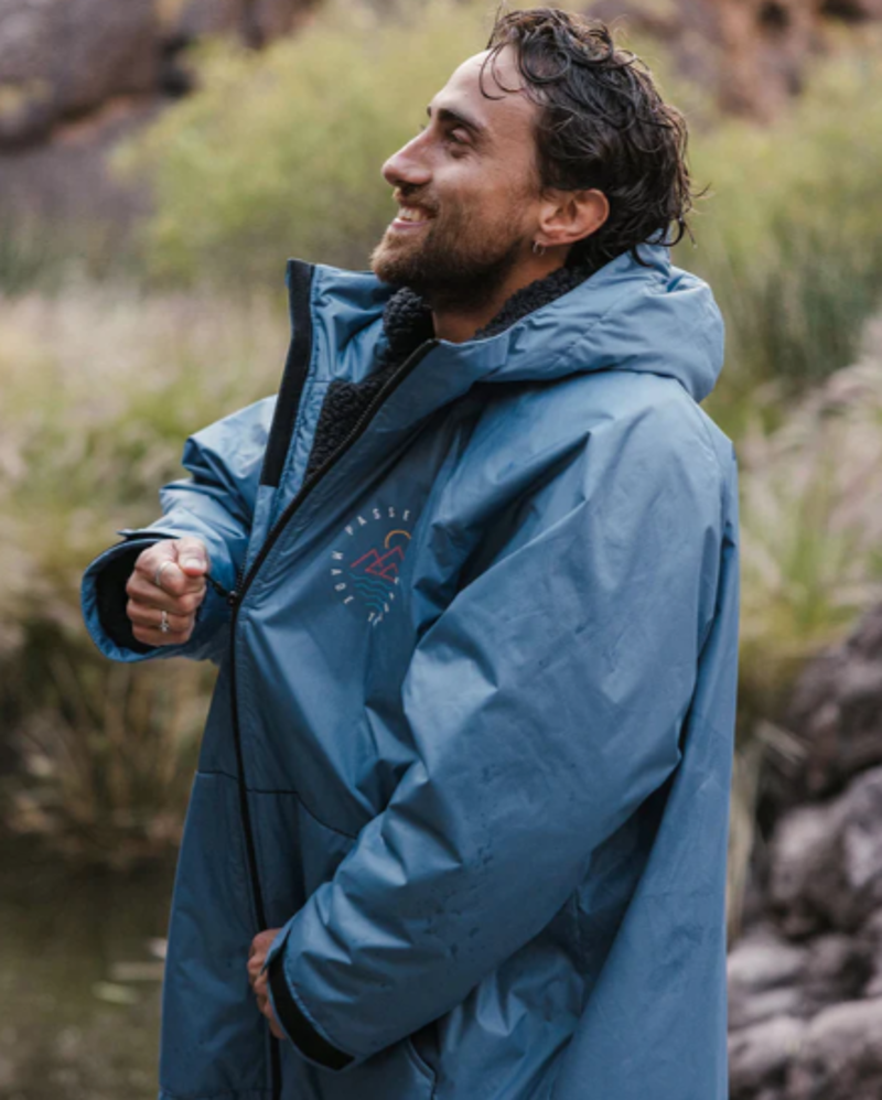 Passenger Escapism Sherpa Lined Change Robe - Moonlight Blue-3