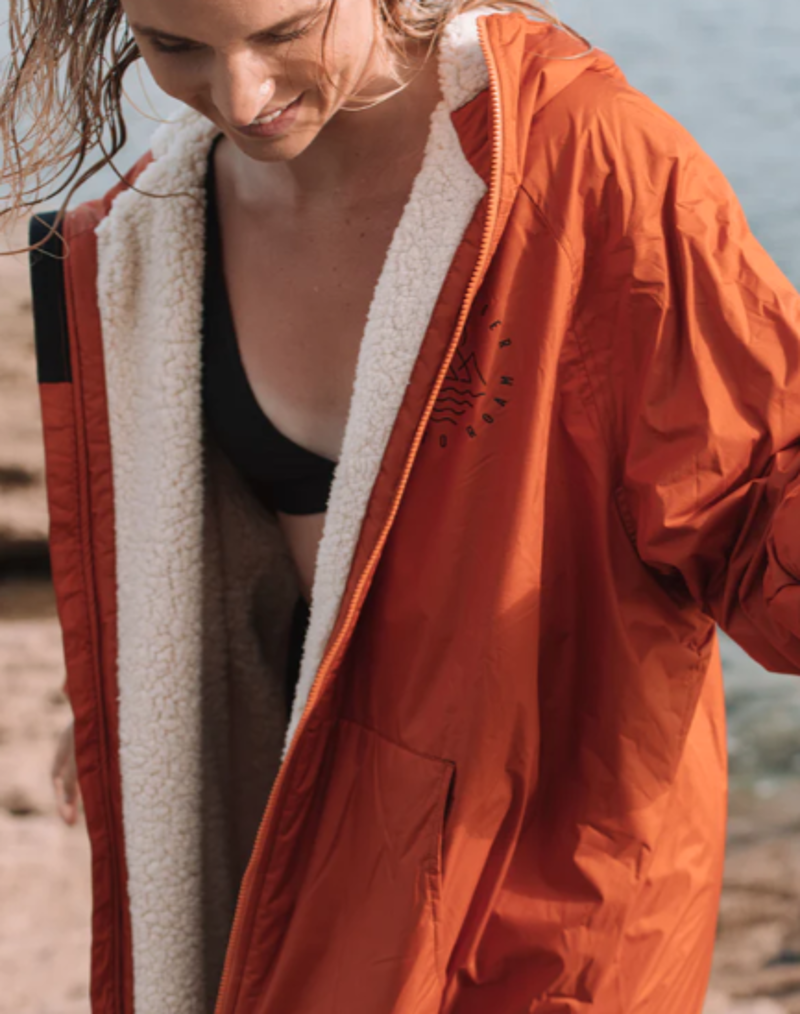 Passenger Escapism Sherpa Lined Change Robe - Rust-7