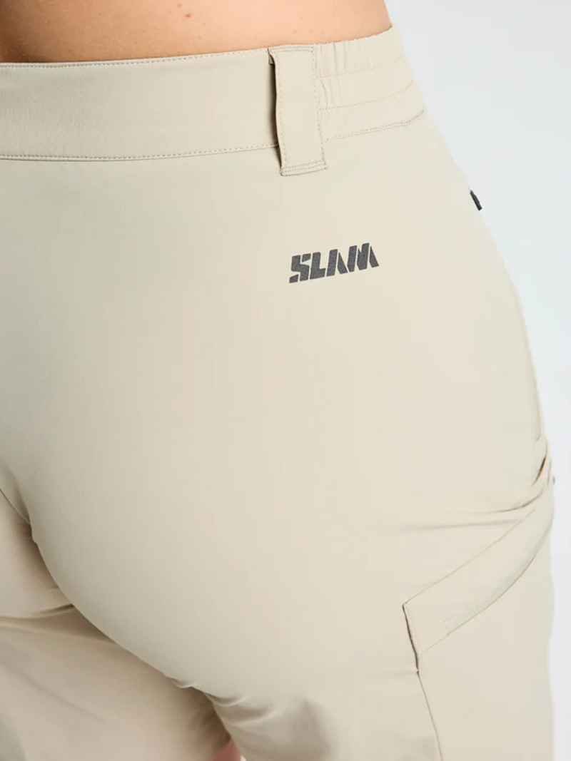 Slam Women's Tech Cargo Short - Dry Sand-5