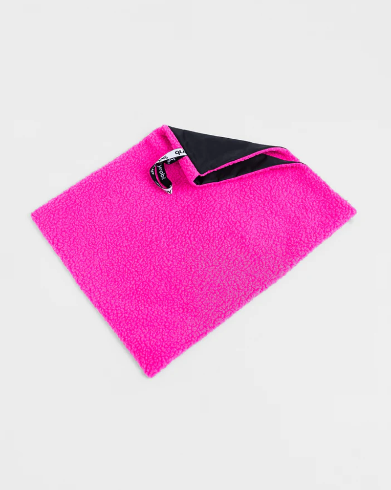 Dryrobe Cushion Cover - Black/Pink-3